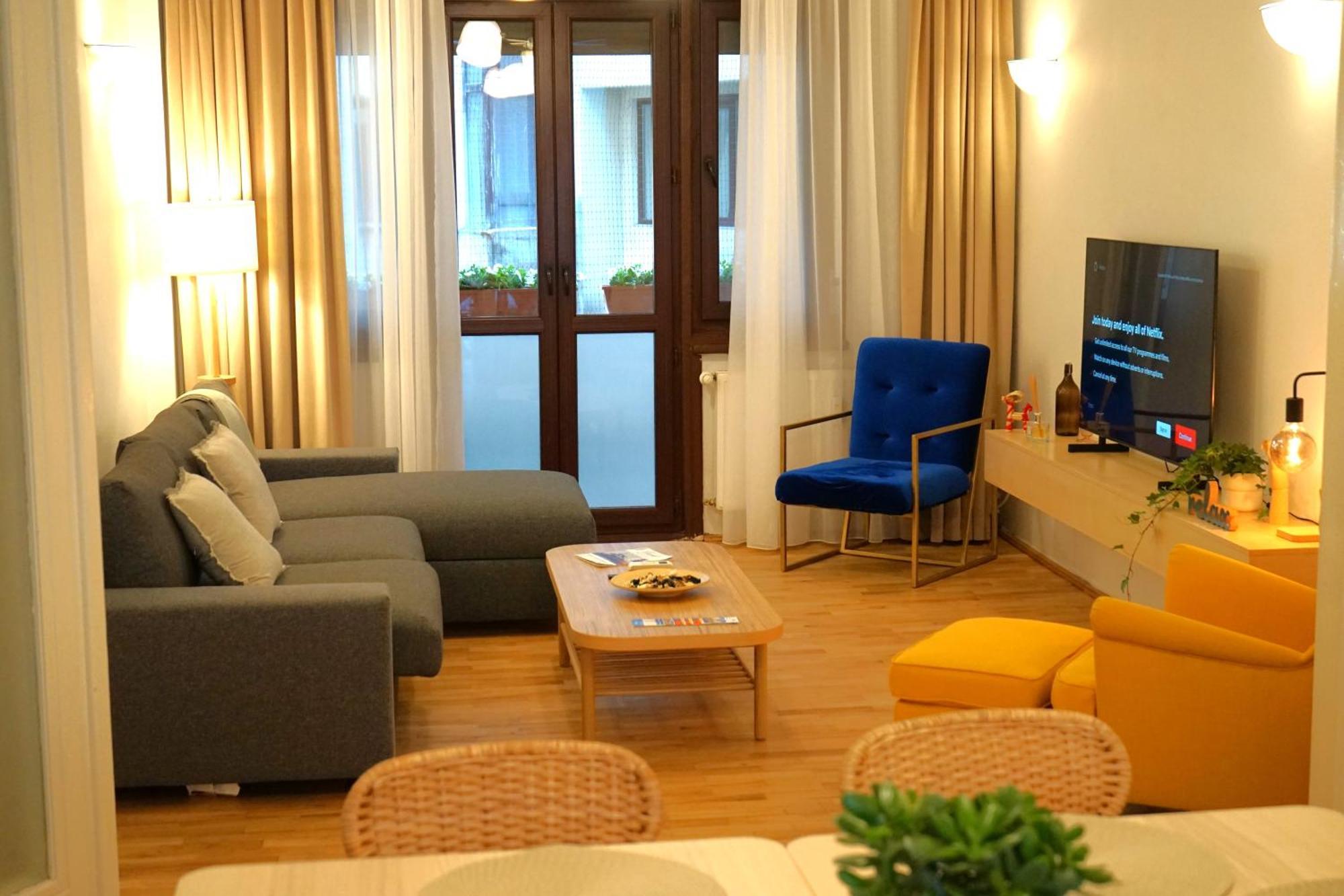 Spacious 3Br, 2Bt With 5 Balconies Bucarest Esterno foto
