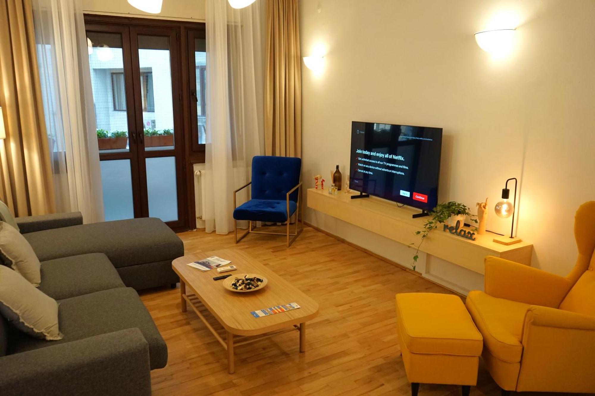 Spacious 3Br, 2Bt With 5 Balconies Bucarest Esterno foto